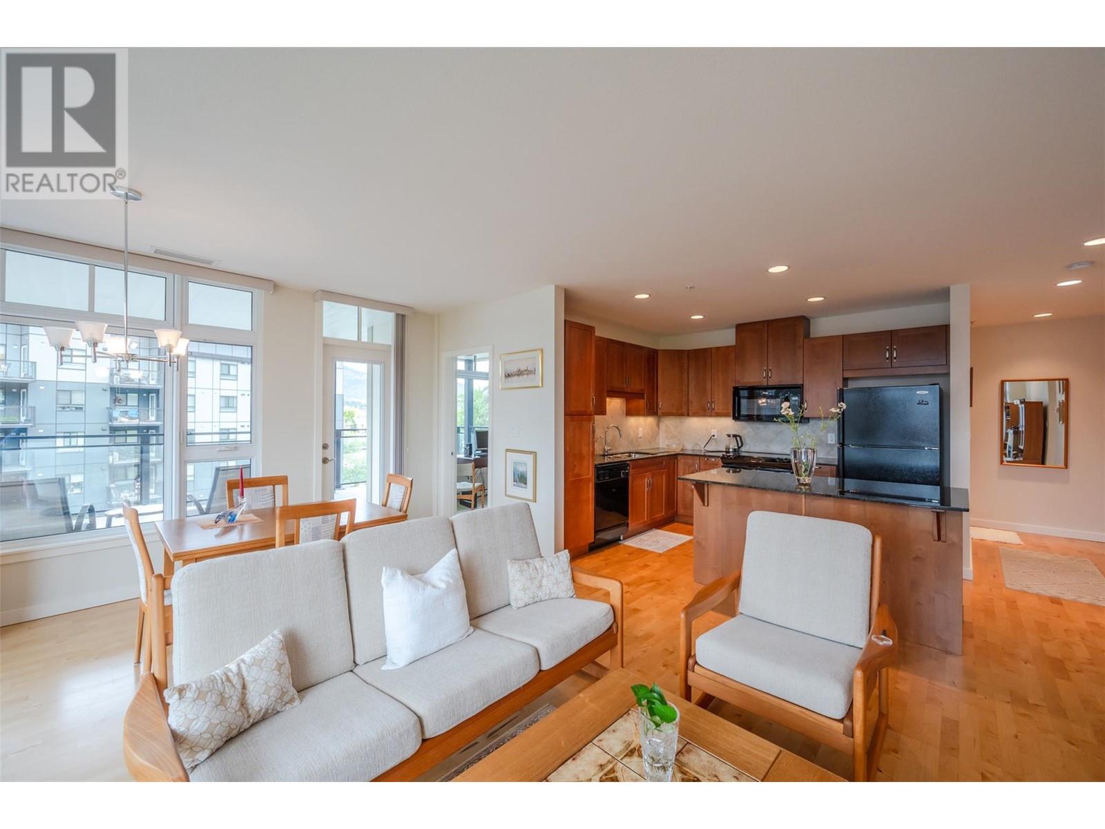 406 3301 Skaha Lake Road, Penticton