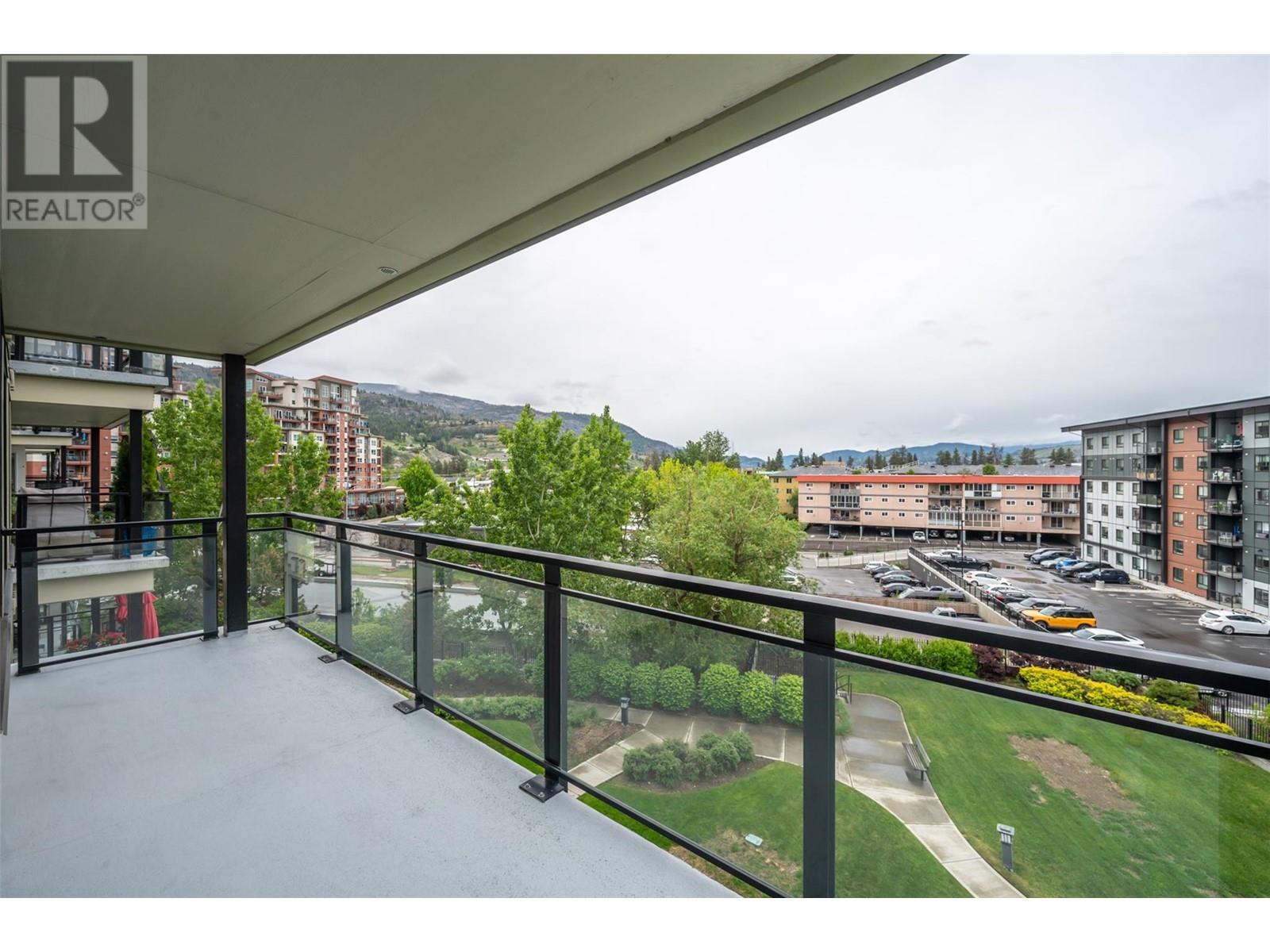 406 3301 Skaha Lake Road, Penticton