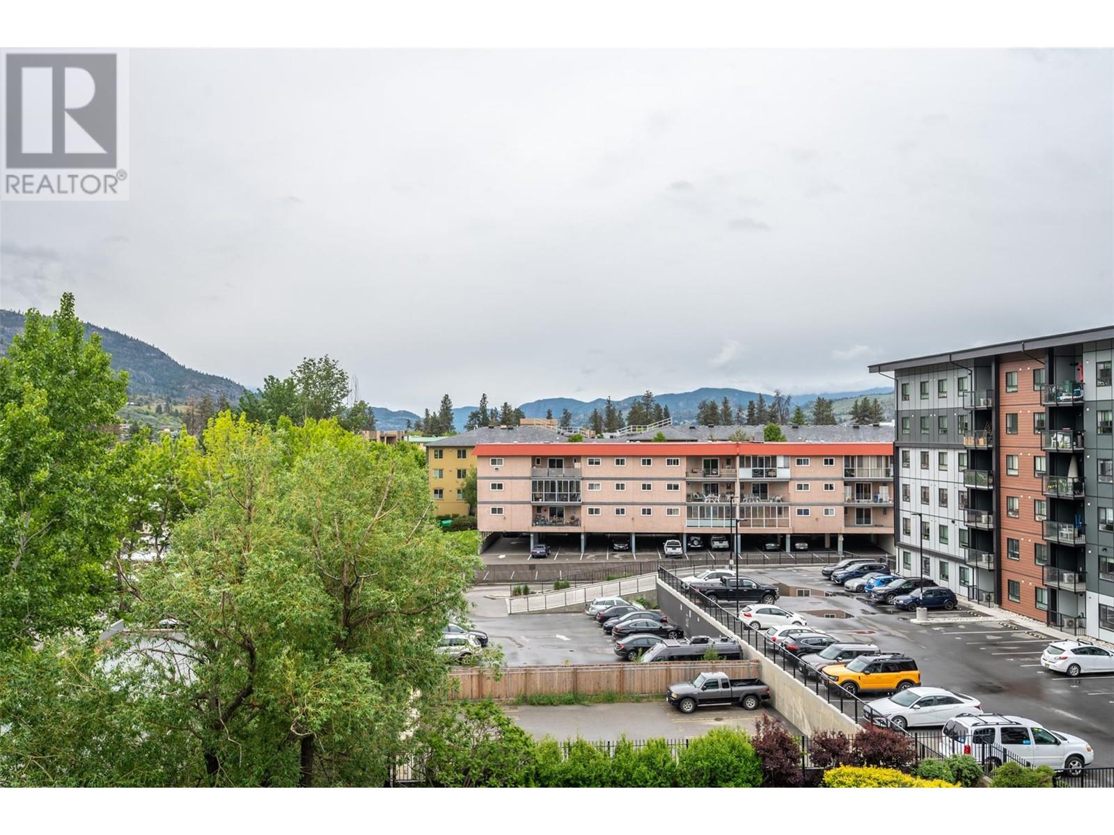 406 3301 Skaha Lake Road, Penticton