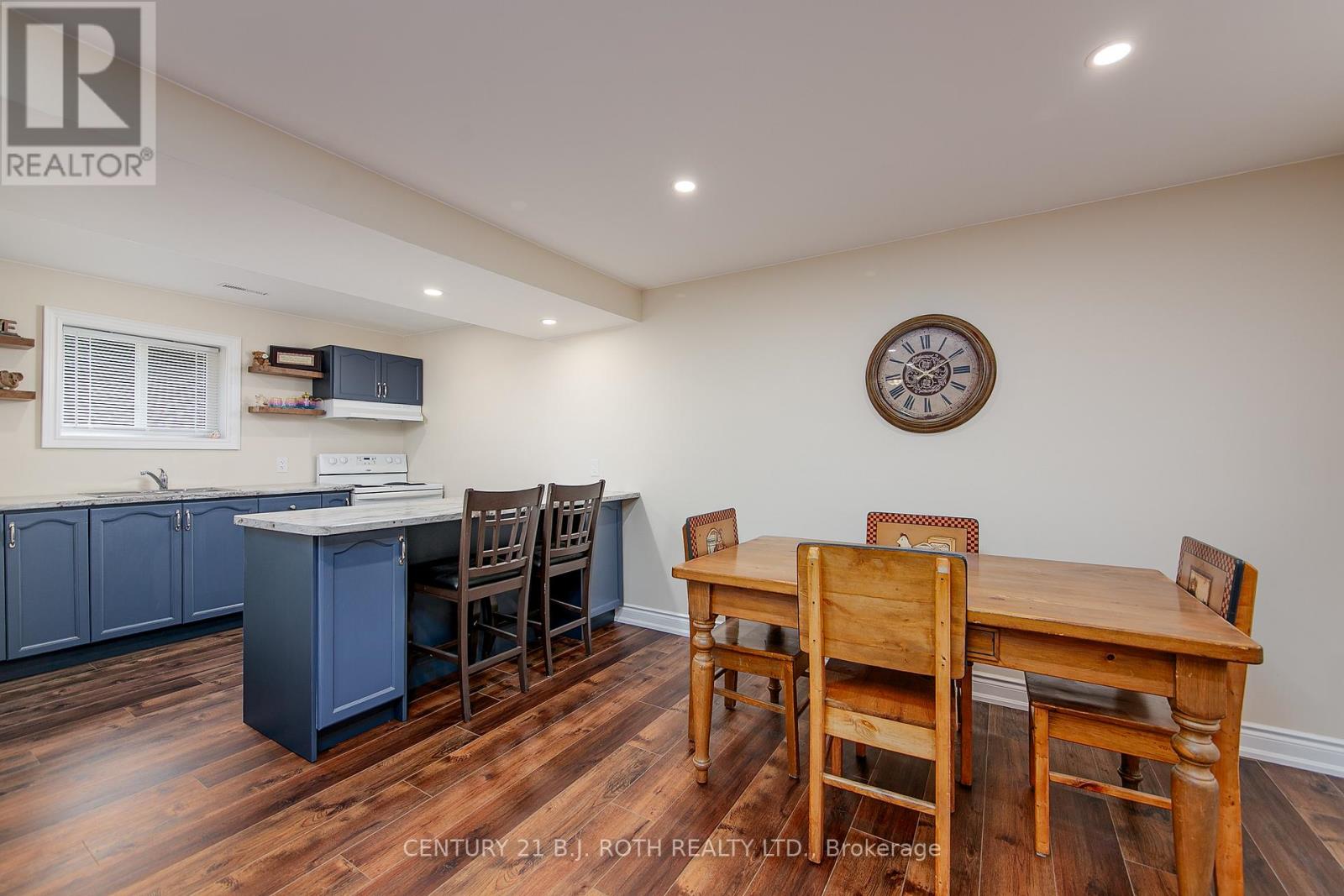 Photo 23 of 239 Centre Street, Essa ON