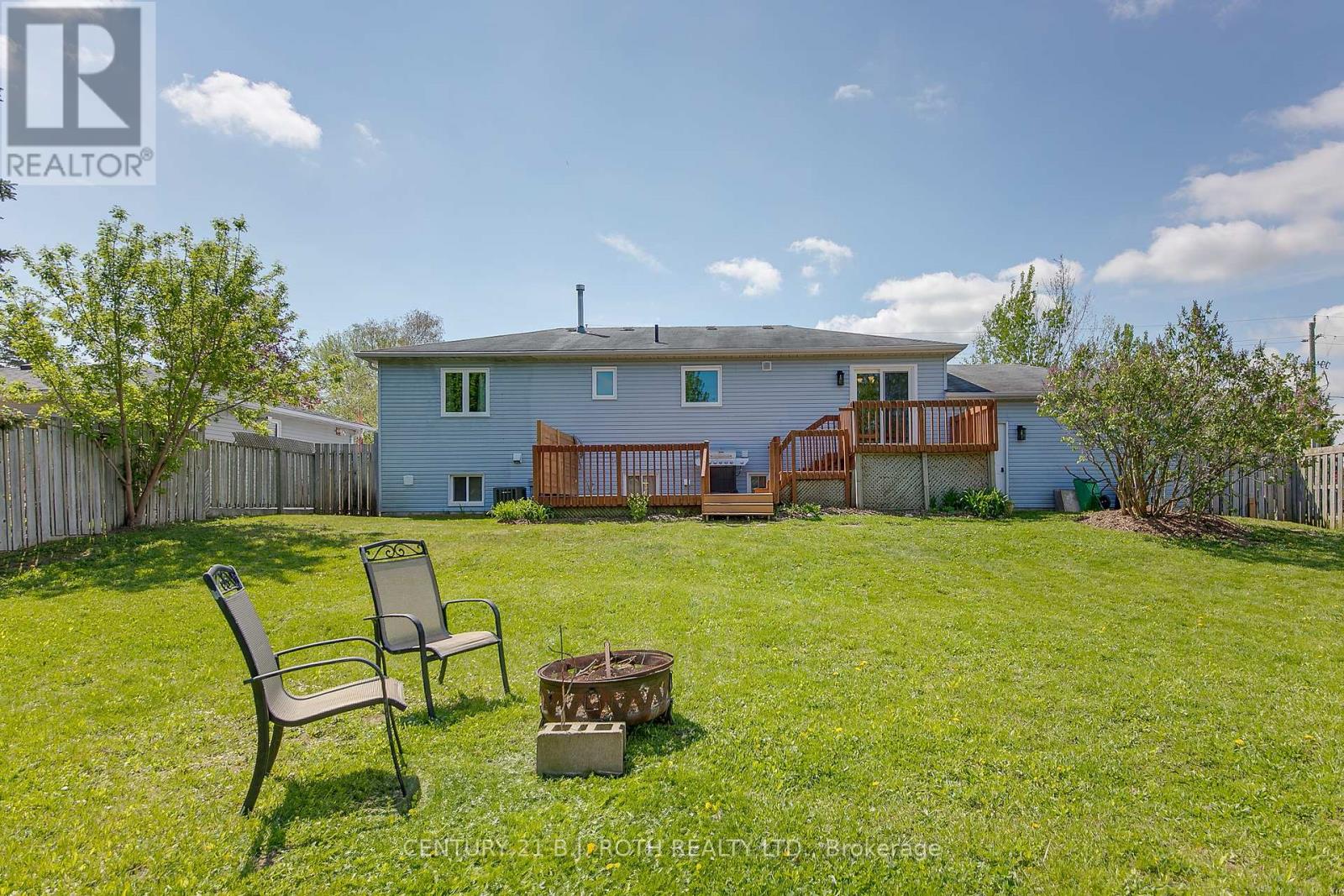 Photo 35 of 239 Centre Street, Essa ON
