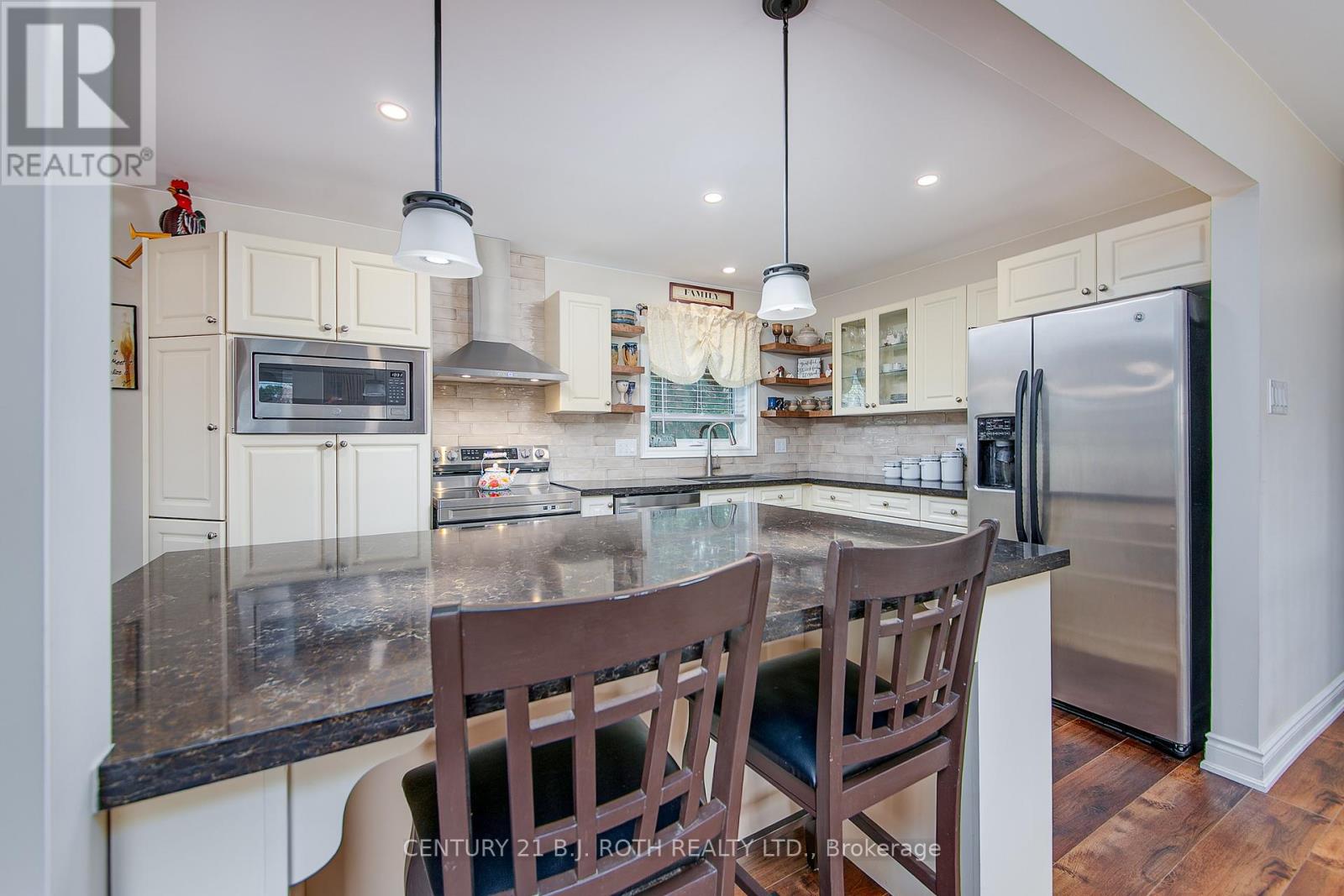 Photo 9 of 239 Centre Street, Essa ON
