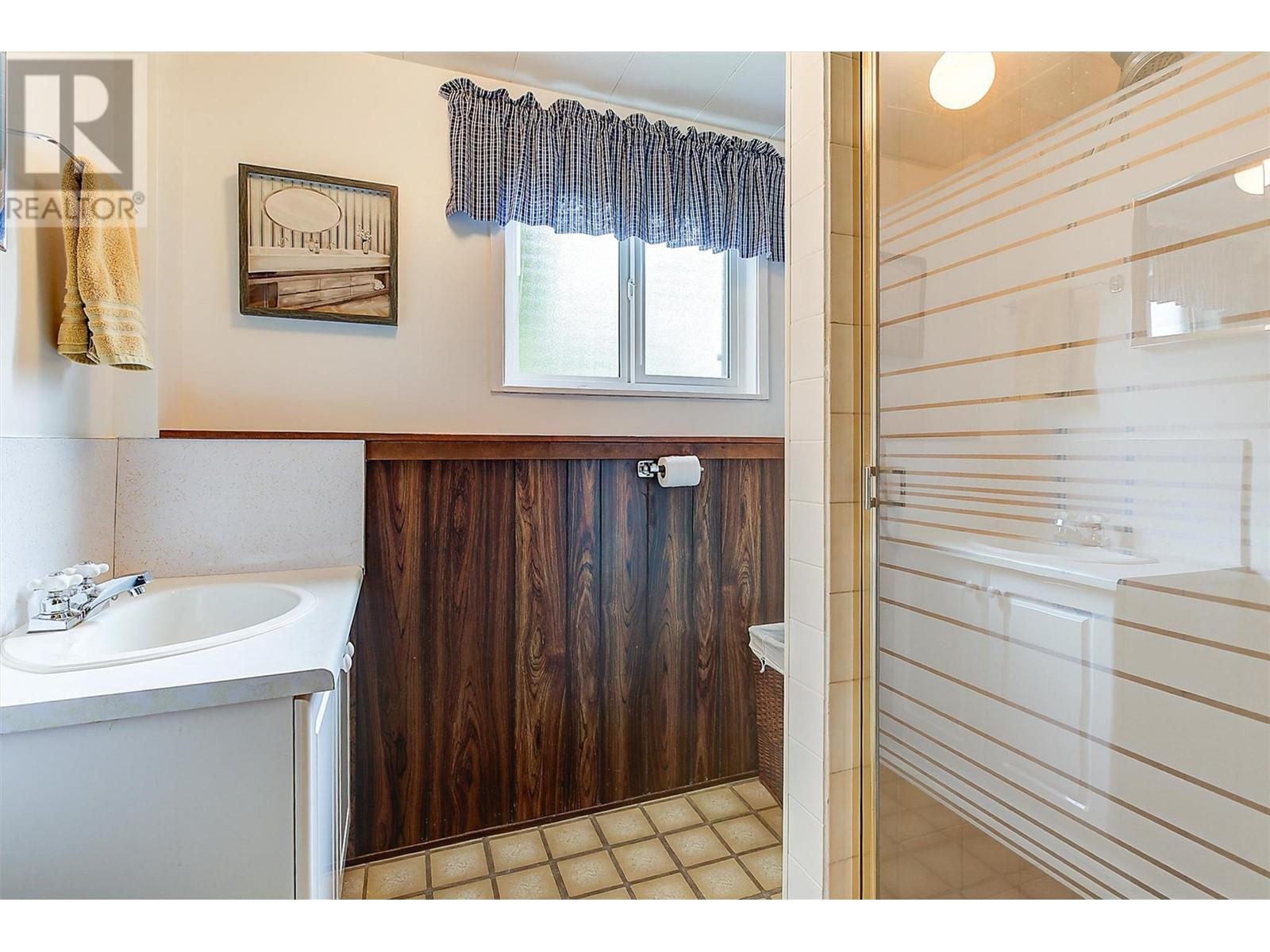 Photo 27 of 780 Dundee Road, Kelowna BC