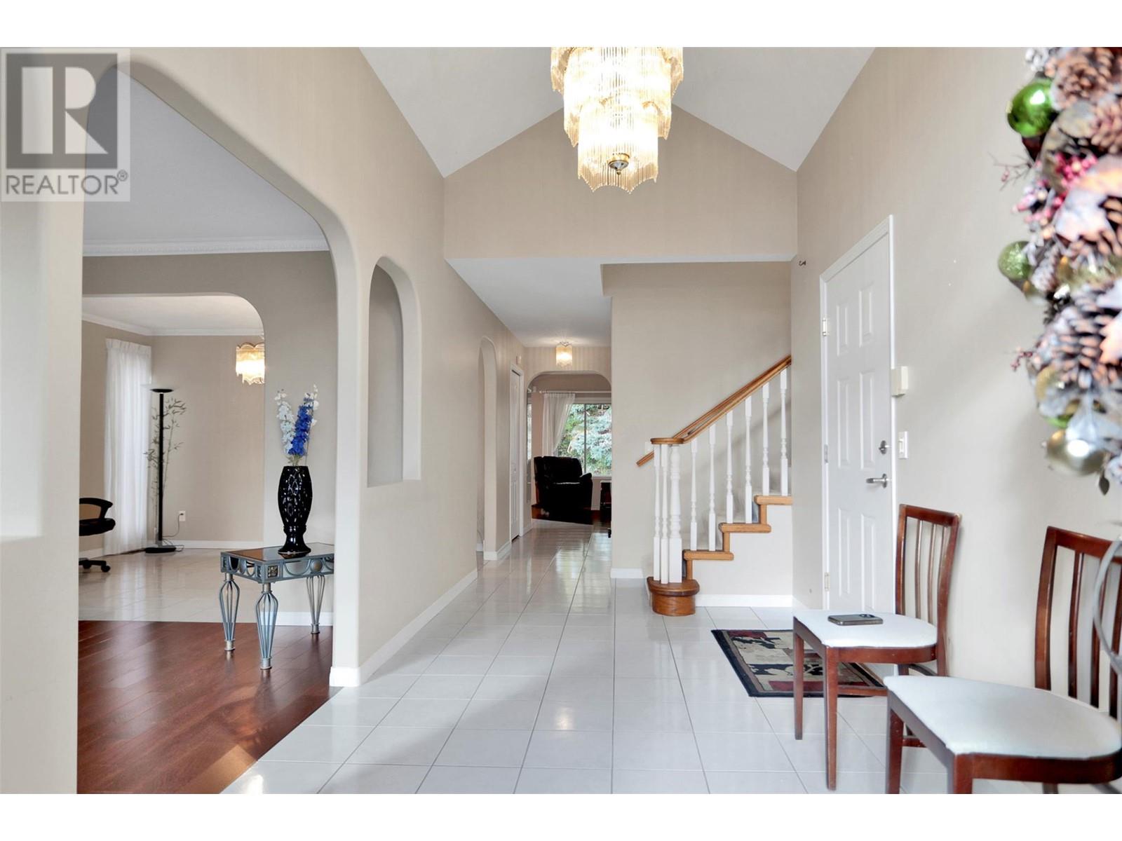 106 650 Lexington Drive, Kelowna