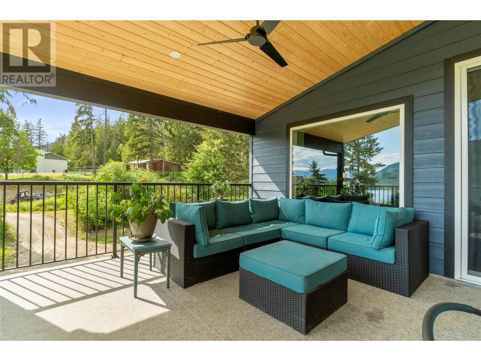  3813 Parri Road, White Lake