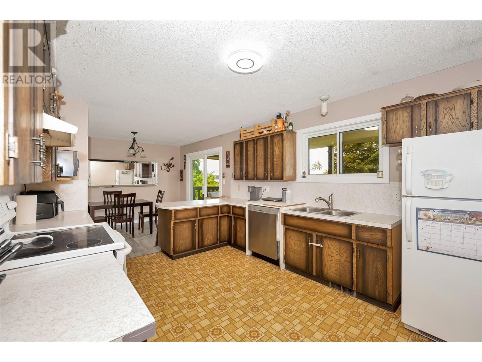 460 Yamaoka Court, Kelowna