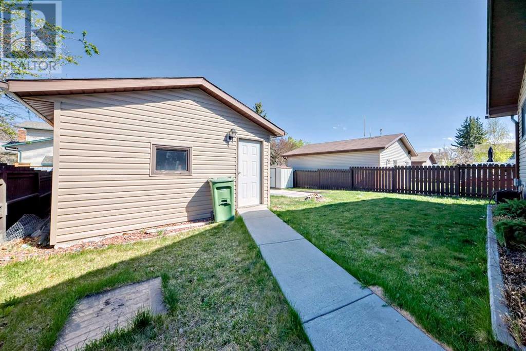 Single Family House Bungalow for Sale in   Street NE Temple Calgary 