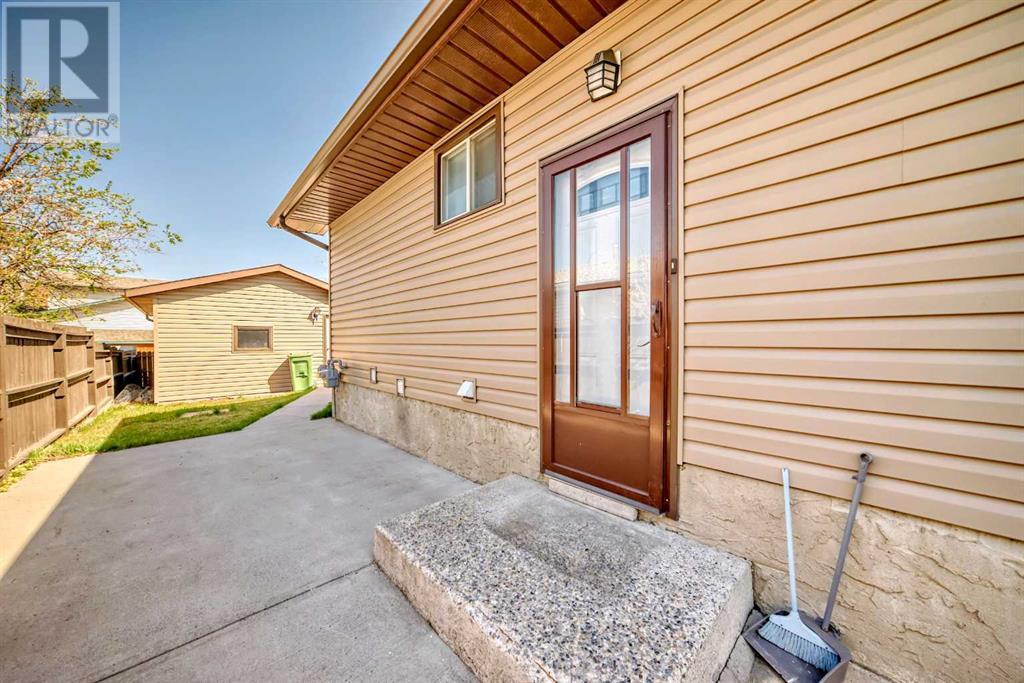 Single Family House Bungalow for Sale in   Street NE Temple Calgary 