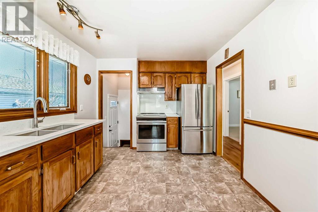 Single Family House Bungalow for Sale in   Street NE Temple Calgary 