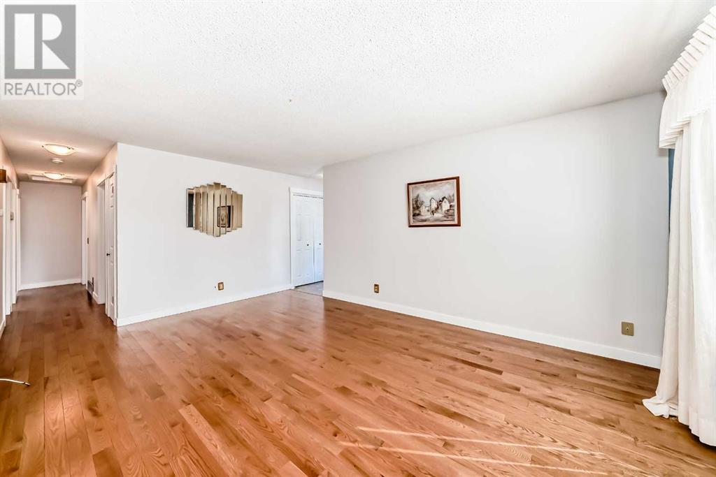 Single Family House Bungalow for Sale in   Street NE Temple Calgary 