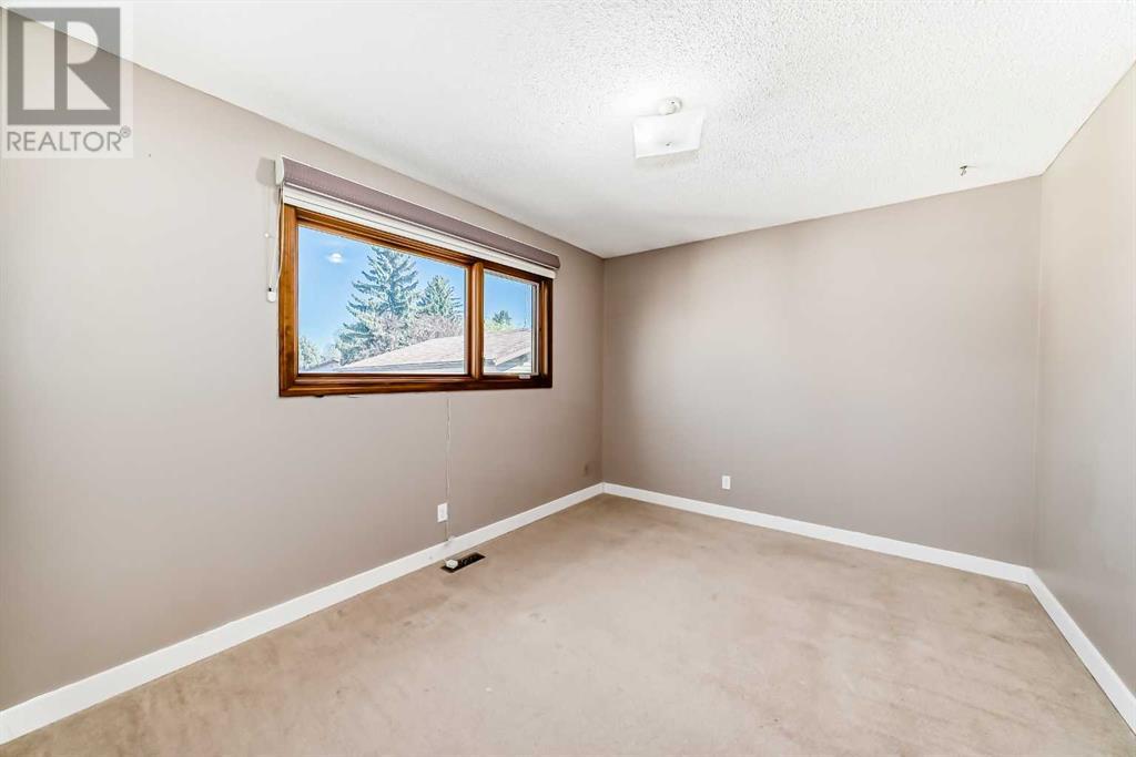 Single Family House Bungalow for Sale in   Street NE Temple Calgary 