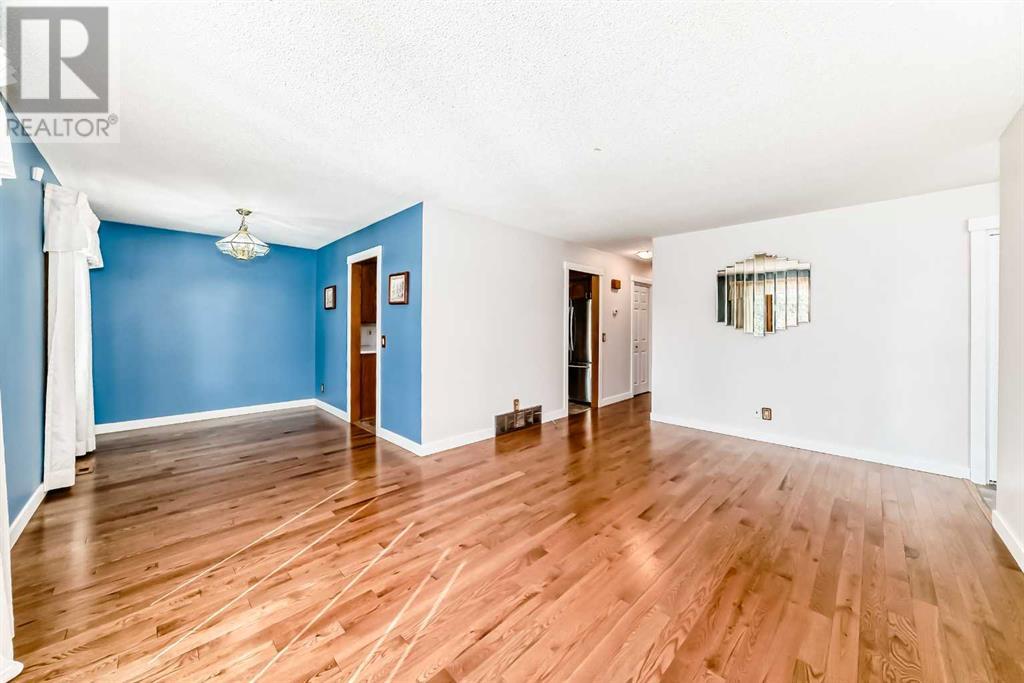 Single Family House Bungalow for Sale in   Street NE Temple Calgary 