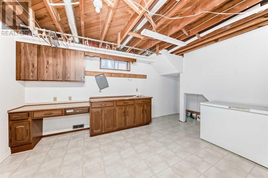 Single Family House Bungalow for Sale in   Street NE Temple Calgary 