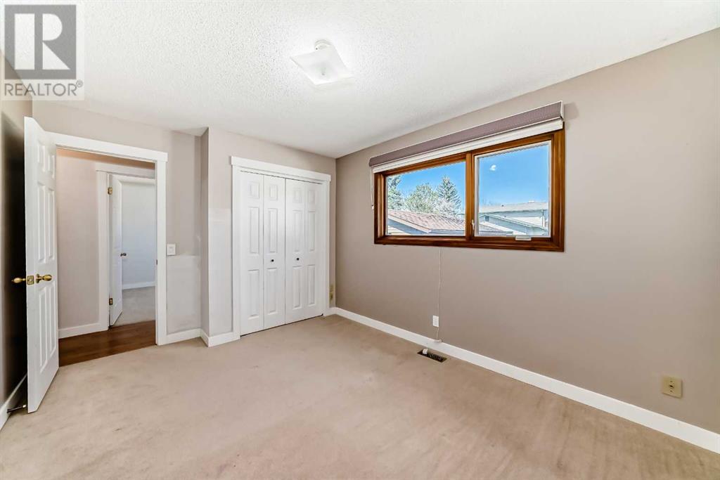 Single Family House Bungalow for Sale in   Street NE Temple Calgary 