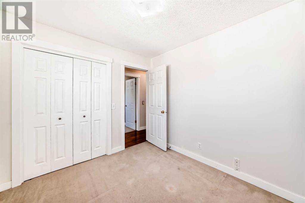 Single Family House Bungalow for Sale in   Street NE Temple Calgary 