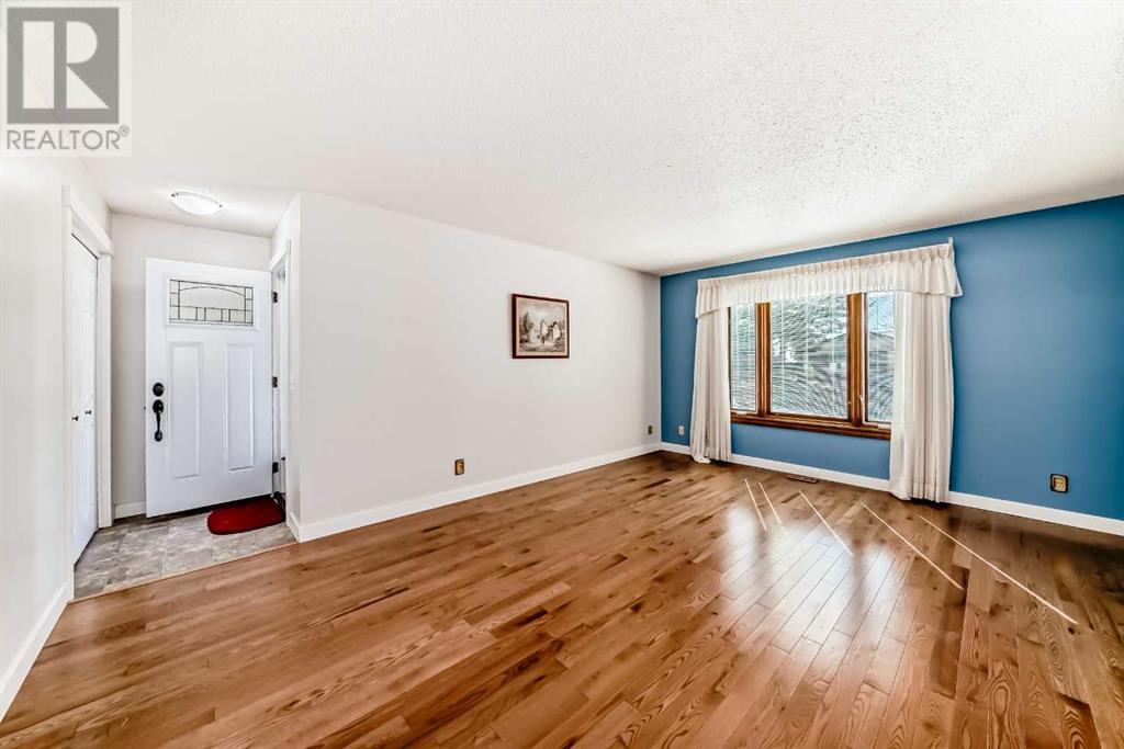 Single Family House Bungalow for Sale in   Street NE Temple Calgary 
