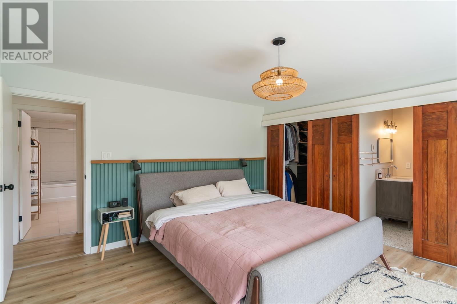 747 Camas Way, Parksville