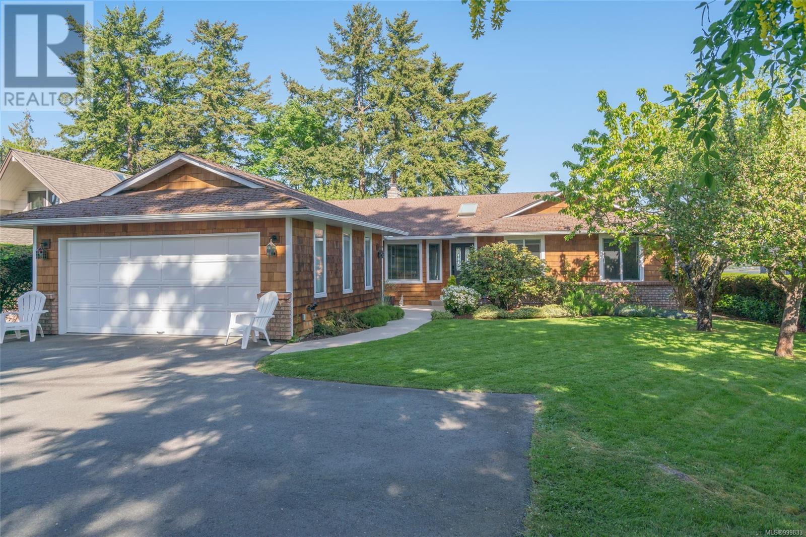 428 Dogwood St N, Parksville real estate listing 999833