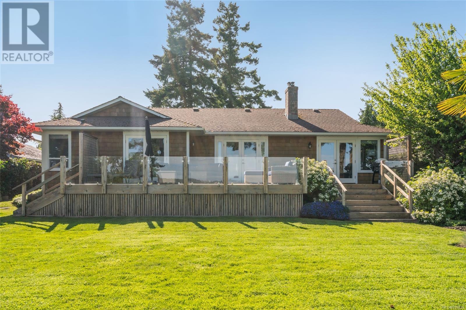 428 Dogwood St N, Parksville real estate listing 999833