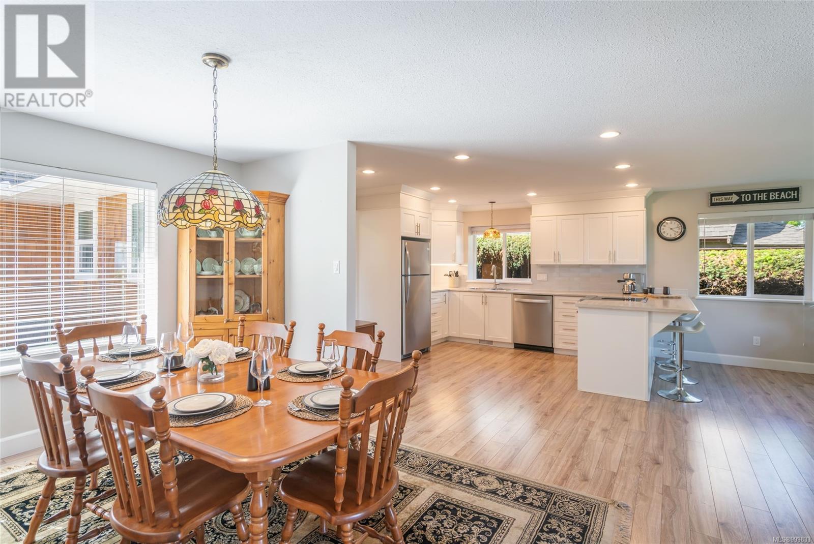 428 Dogwood St N, Parksville real estate listing 999833