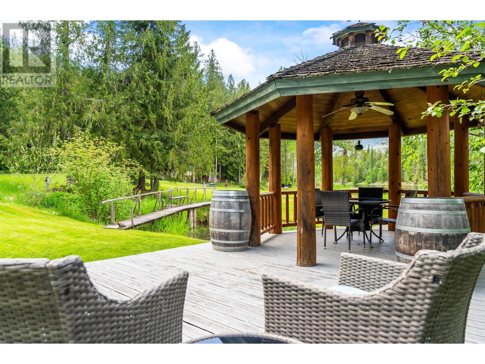  100 Miska Road, Enderby