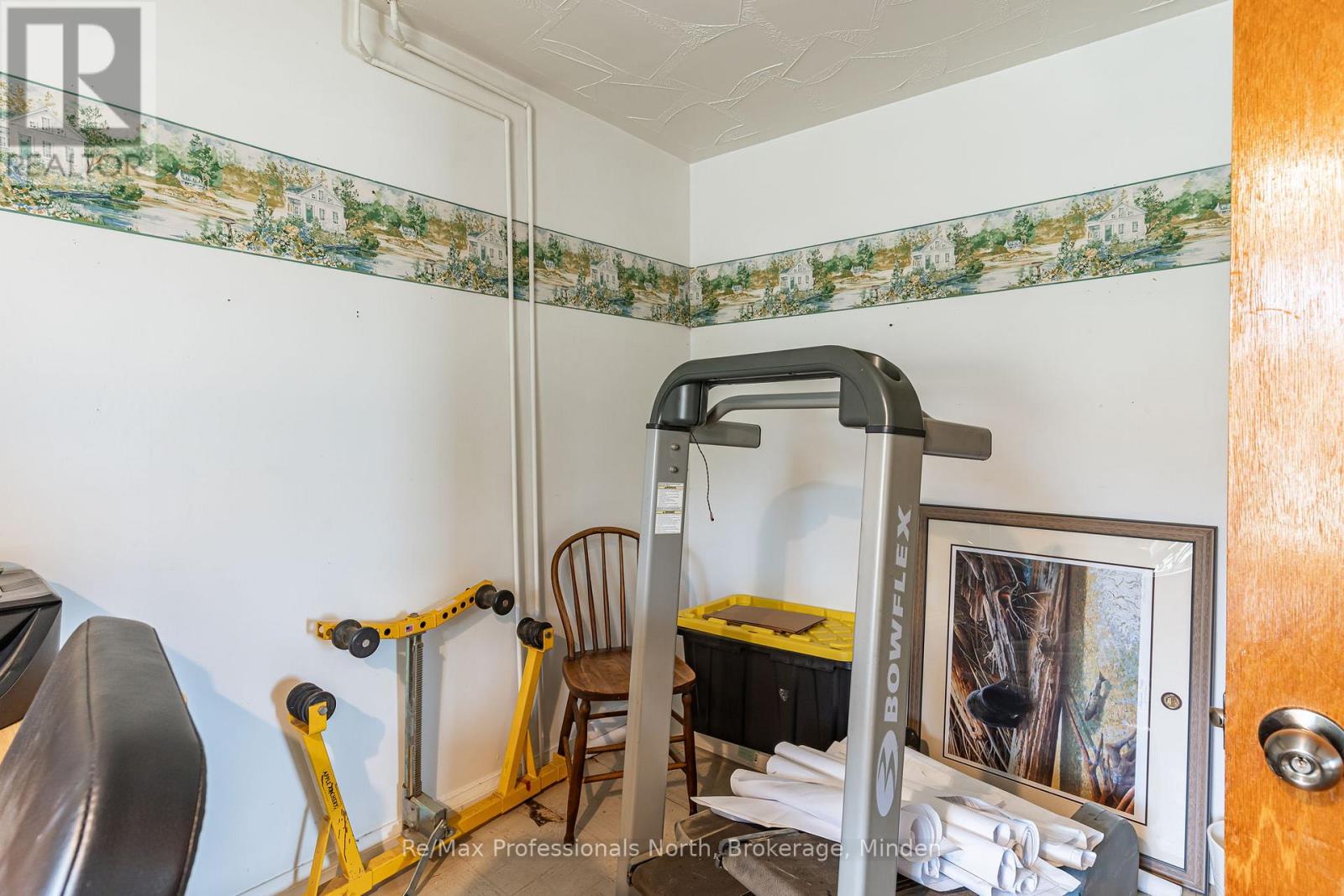 1047 MCCREA ROAD - 18