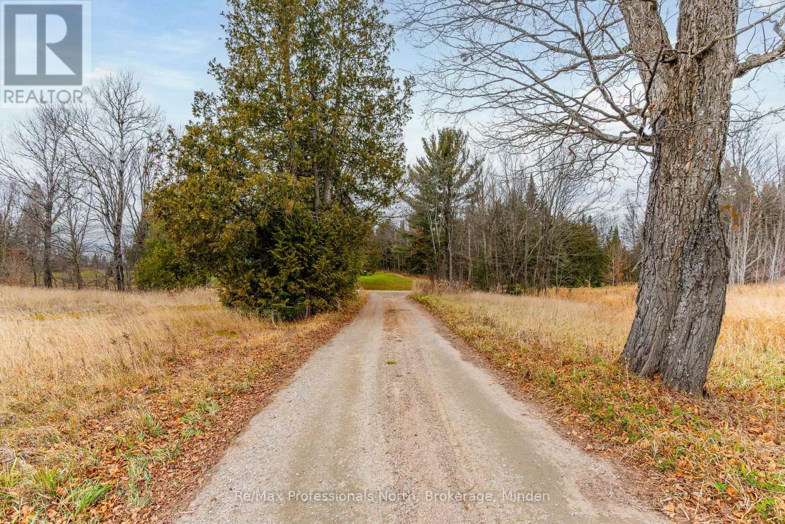 1047 MCCREA ROAD - 3