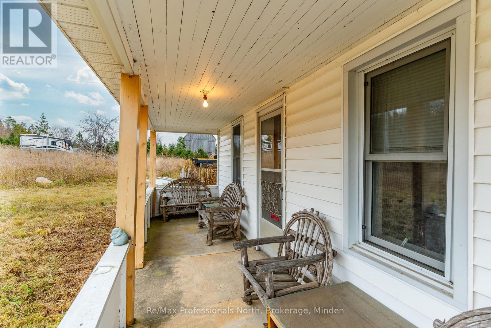 1047 MCCREA ROAD - 4