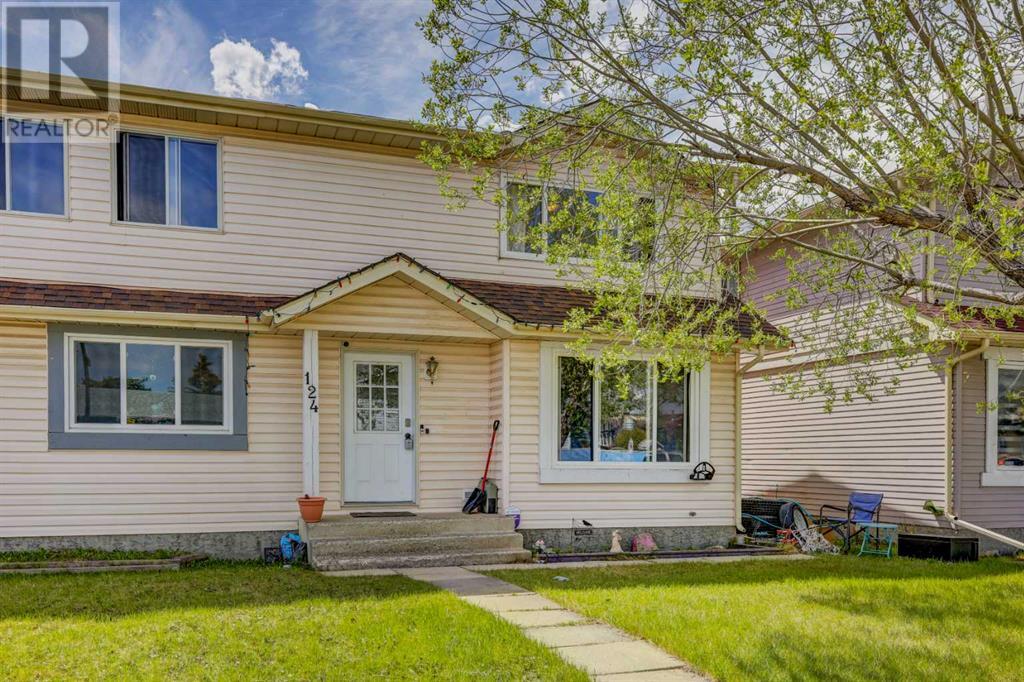 124 Castlebrook Rise NE, Calgary, Alberta