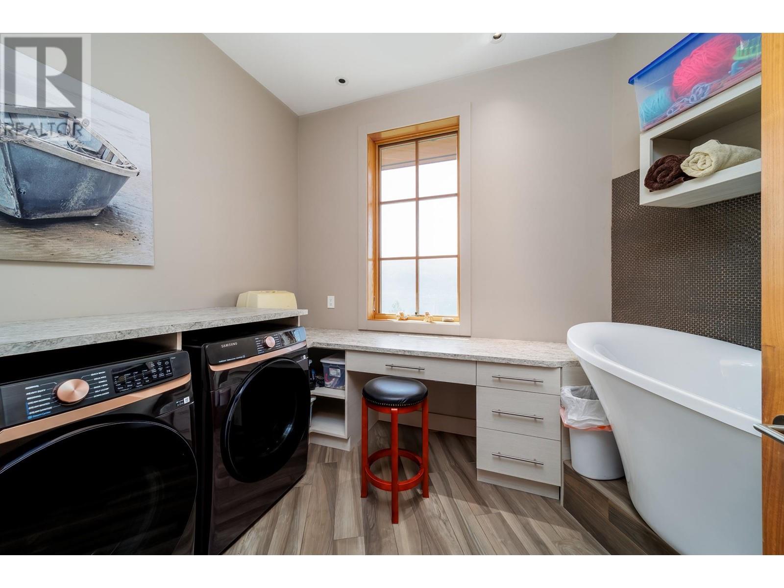 13889 Ogilvey Lane, Lake Country