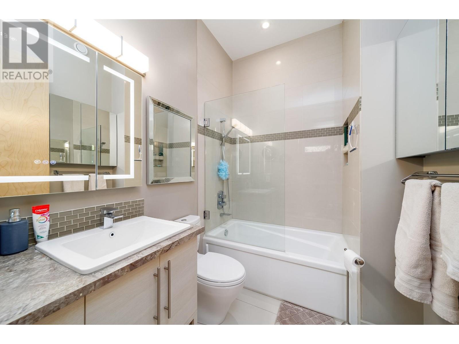 13889 Ogilvey Lane, Lake Country