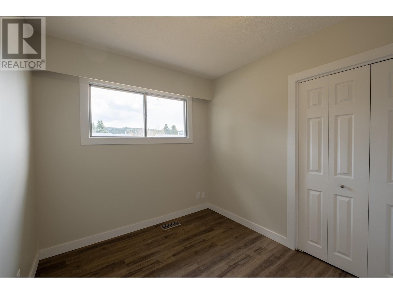 Photo 10 of 1145 Cluculz Avenue, Prince George BC