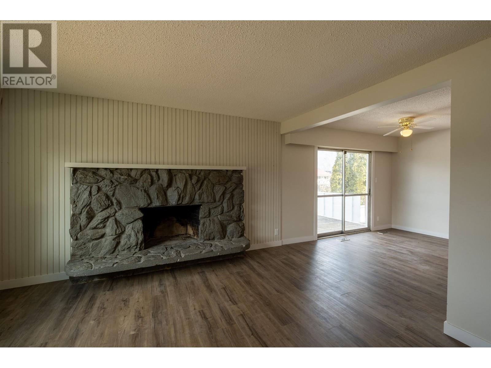 Photo 4 of 1145 Cluculz Avenue, Prince George BC