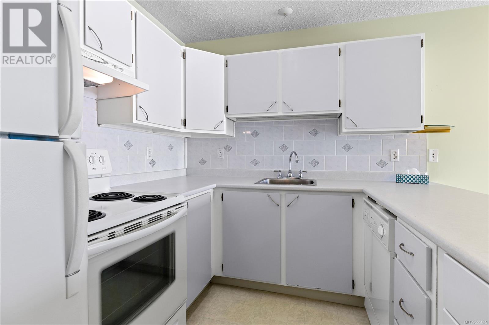 #302 100 DAWES ST - Image 15