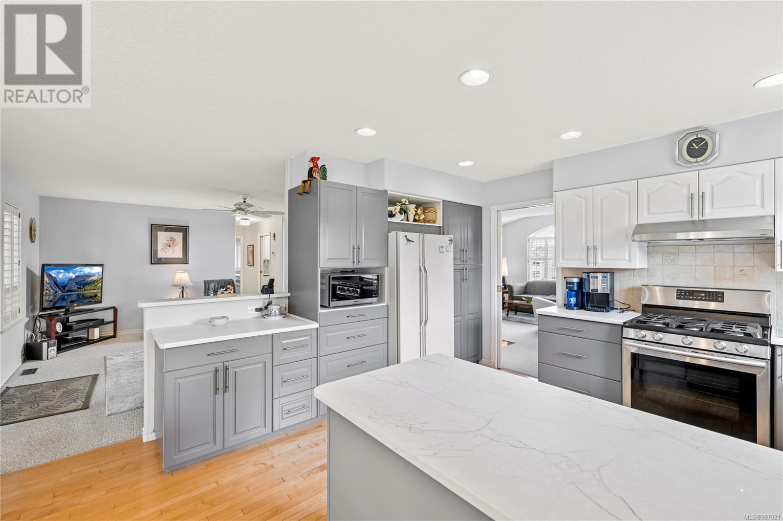 1084 Aery View Way, Parksville real estate listing 997921