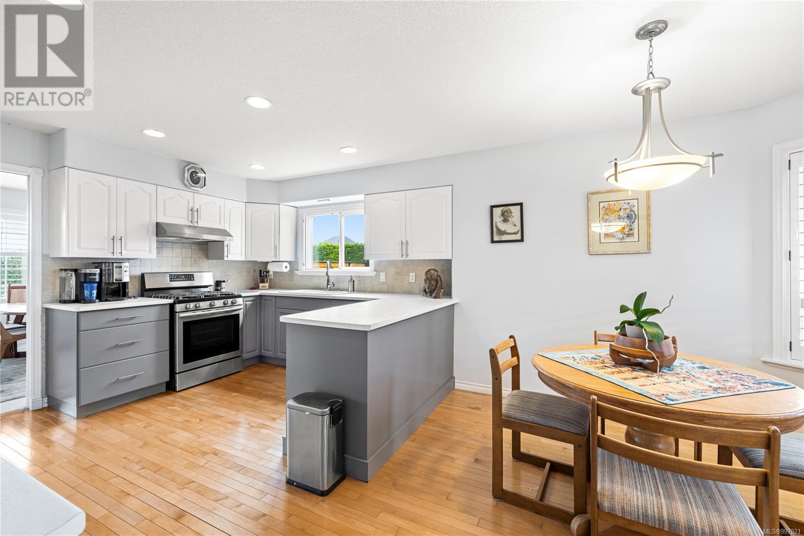 1084 Aery View Way, Parksville real estate listing 997921