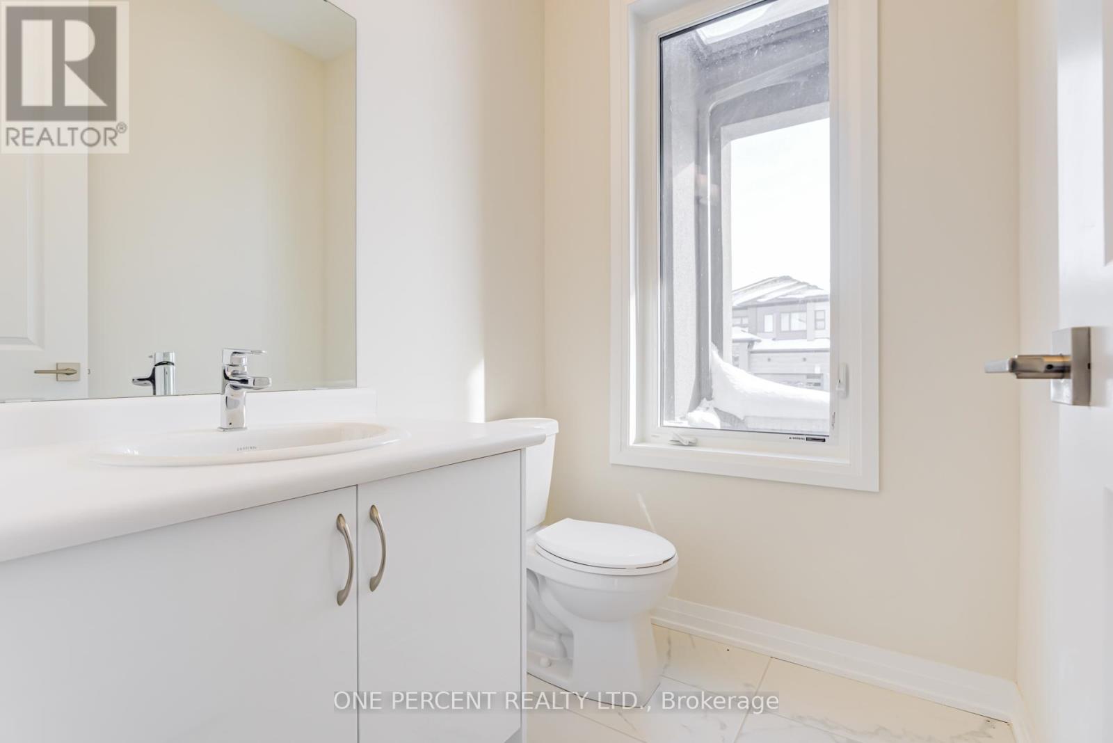 Photo 9 of 3769 Sunbank Crescent, Severn ON