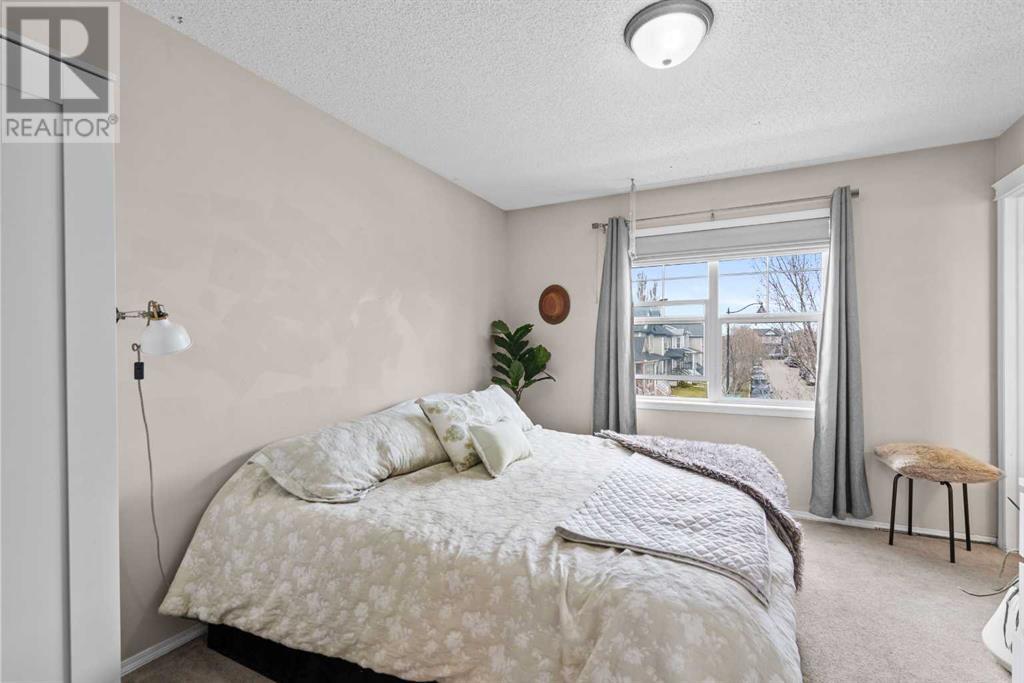 91 Prestwick Lane SE, Calgary, Alberta