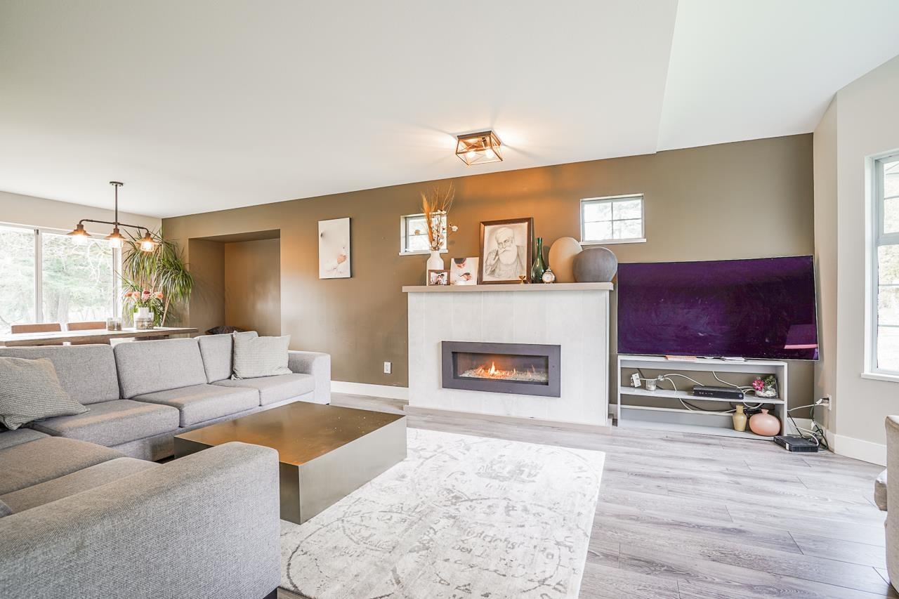 Photo 9 of 2161 200 Street, Langley BC