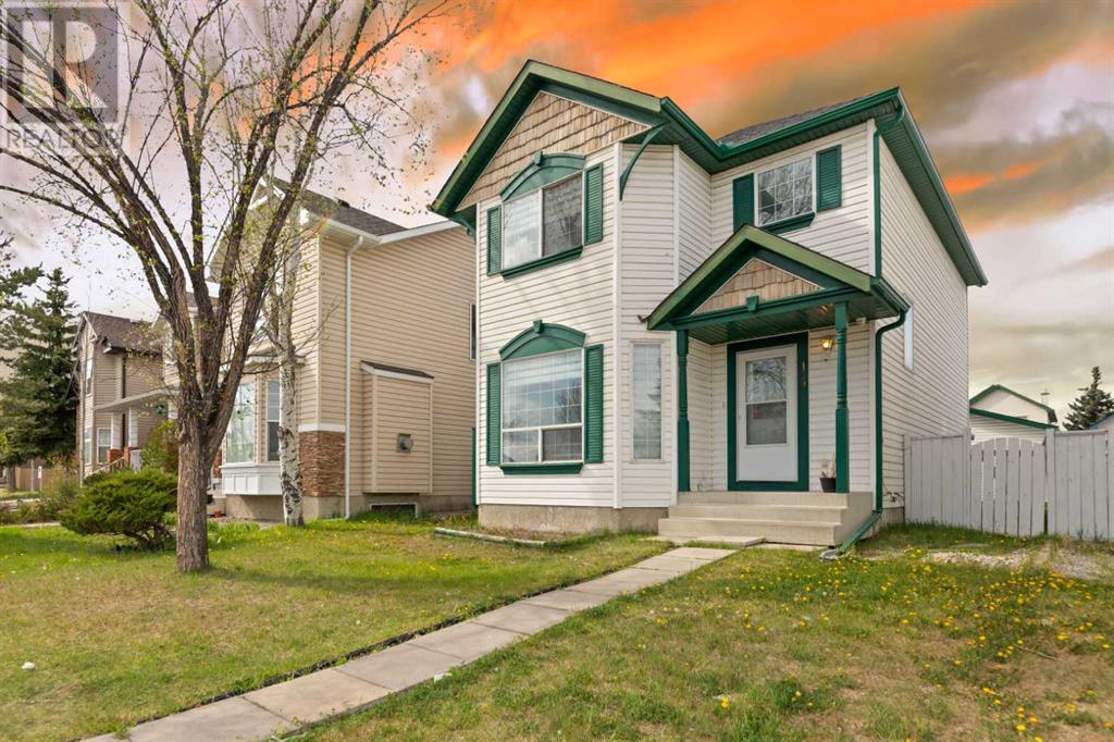 Single Family House for Sale in  Tarington Park NE Taradale Calgary 