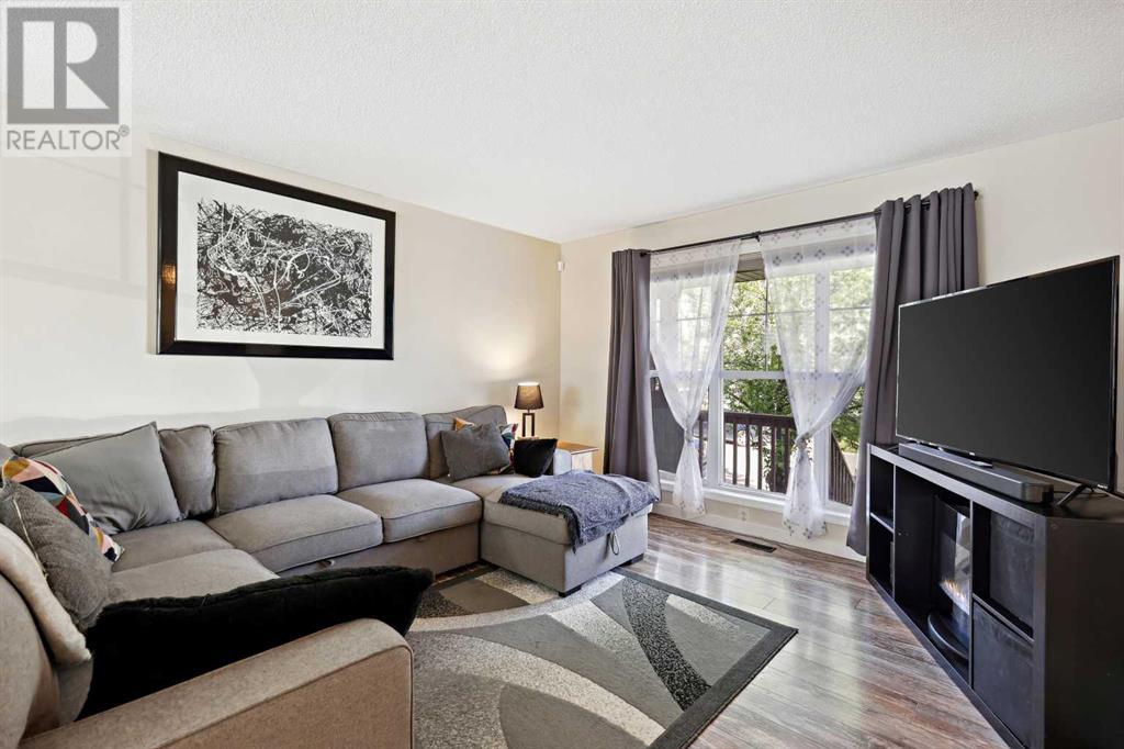 Single Family House for Sale in  Auburn Bay Manor SE Auburn Bay Calgary 