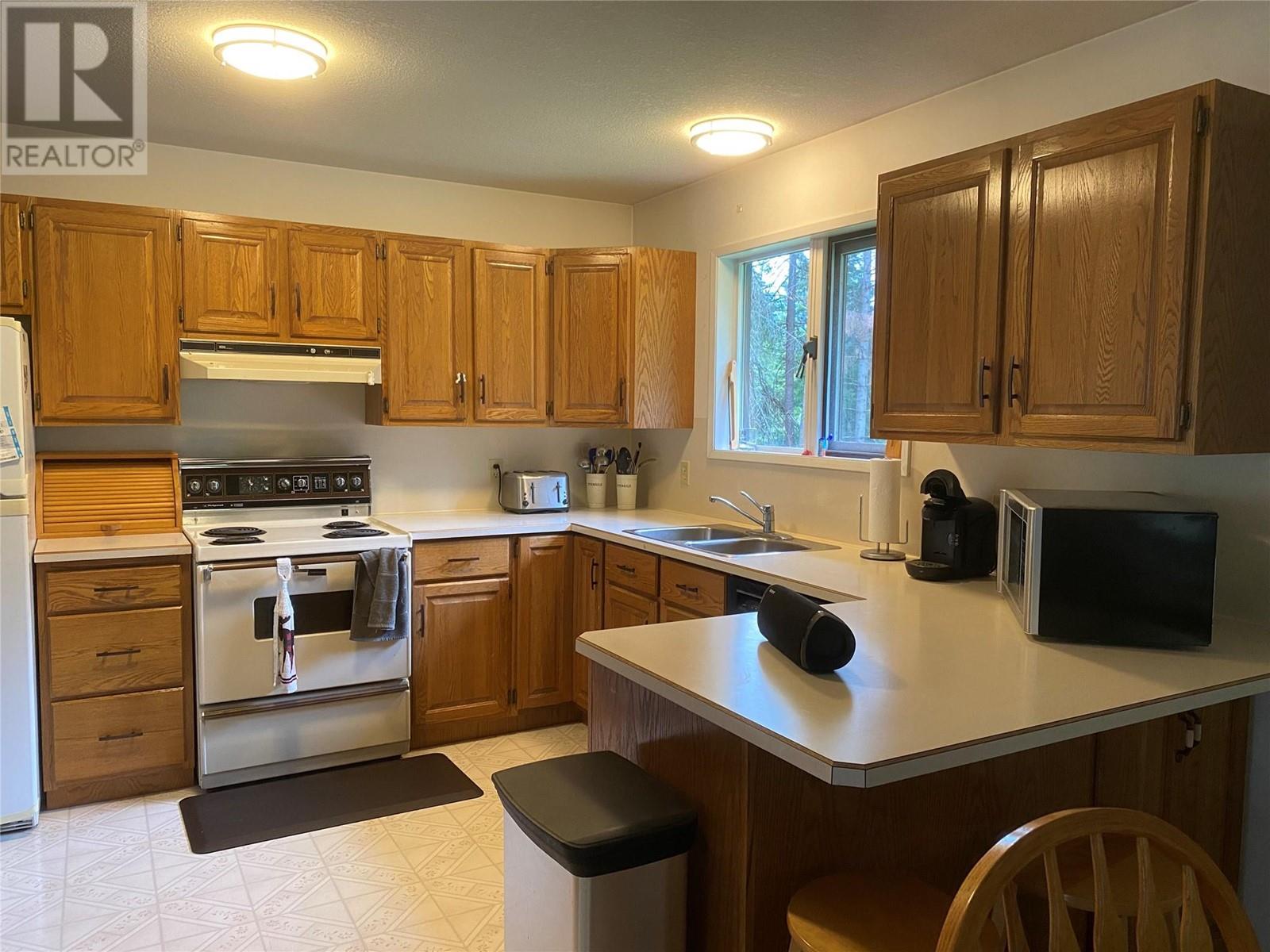 1050 Webb Road, South Slocan