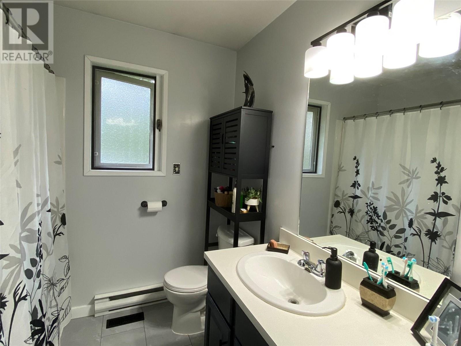 1050 Webb Road, South Slocan