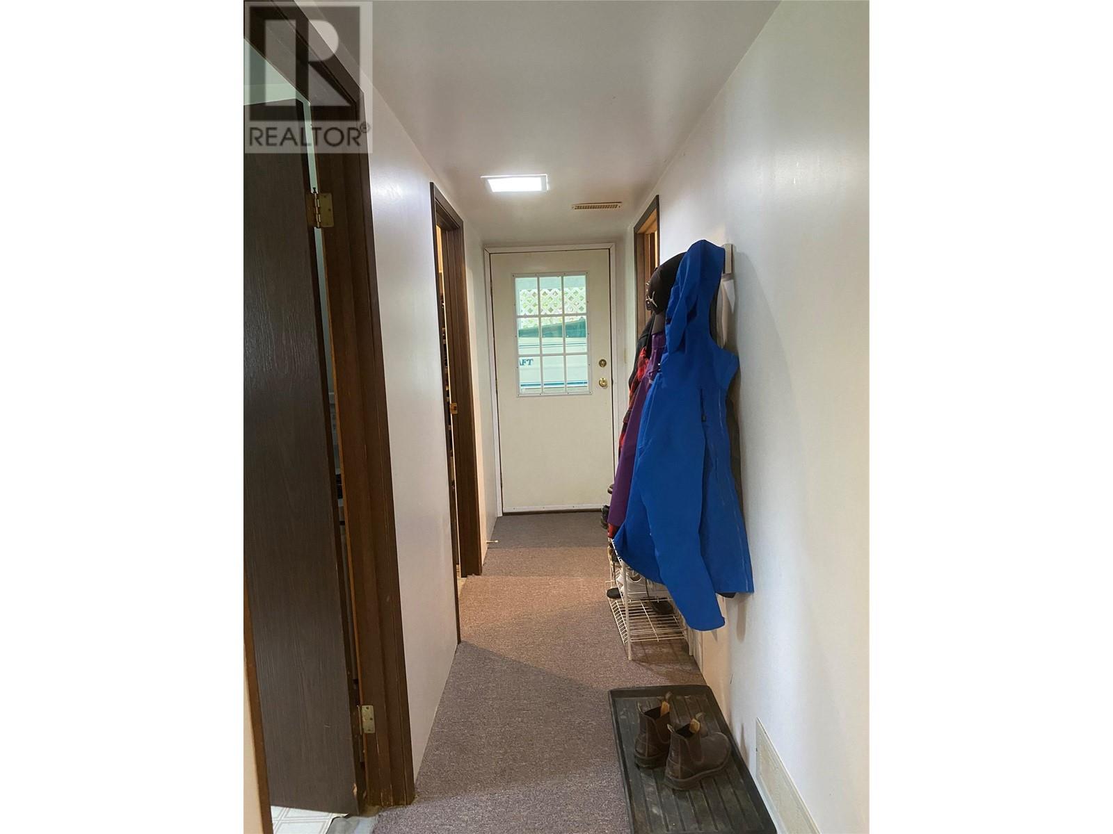 1050 Webb Road, South Slocan