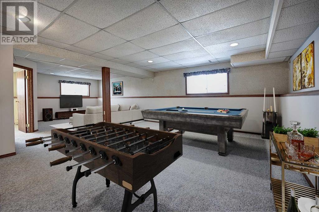 Single Family House Bi-level for Sale in  Sunridge Crescent NW Sunridge Airdrie 
