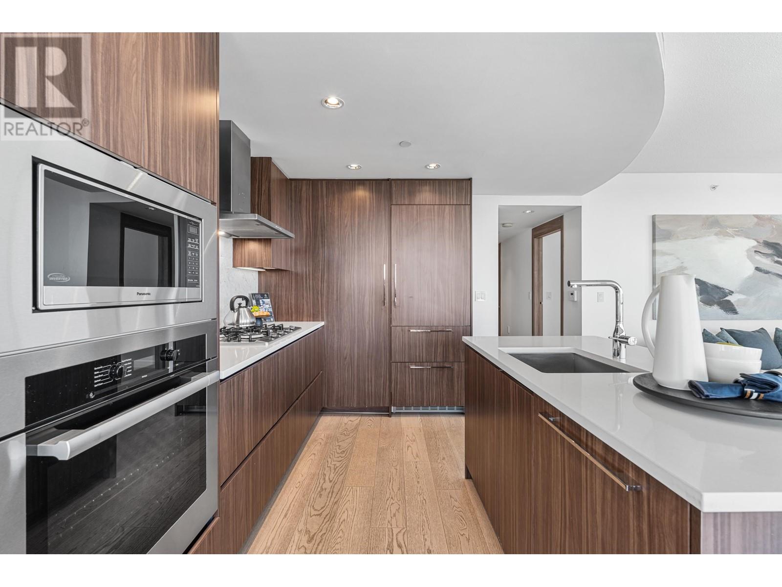 Photo 5 of 2717 89 Nelson Street, Vancouver BC