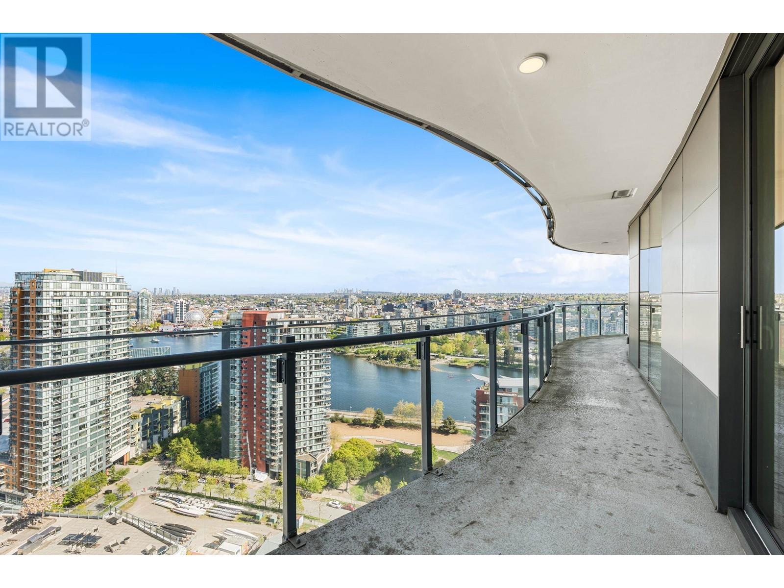 Photo 4 of 2717 89 Nelson Street, Vancouver BC