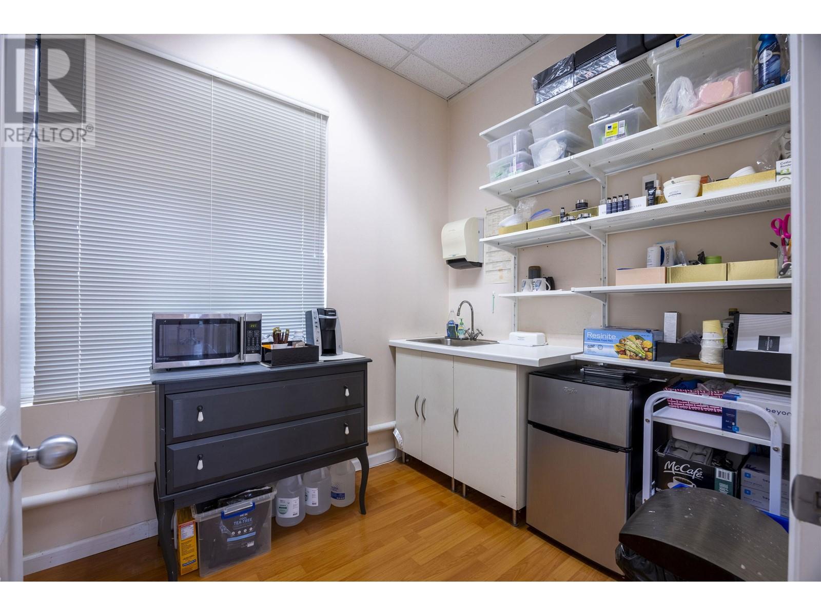 Business in Burnaby - Image 15