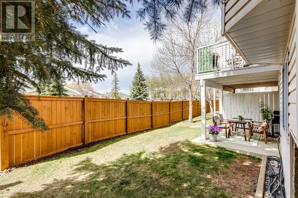 Single Family House for Sale in  Hawkstone Manor NW Hawkwood Calgary 