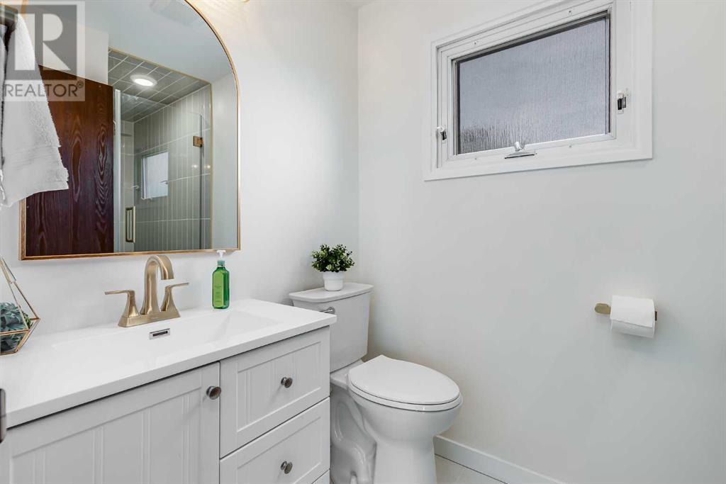 Single Family House for Sale in  Edgehill Drive NW Edgemont Calgary 